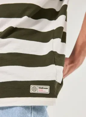 Camiseta Box Listrada Atoalhada