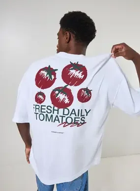 Camiseta  Oversized Malhão Branca Tomatos