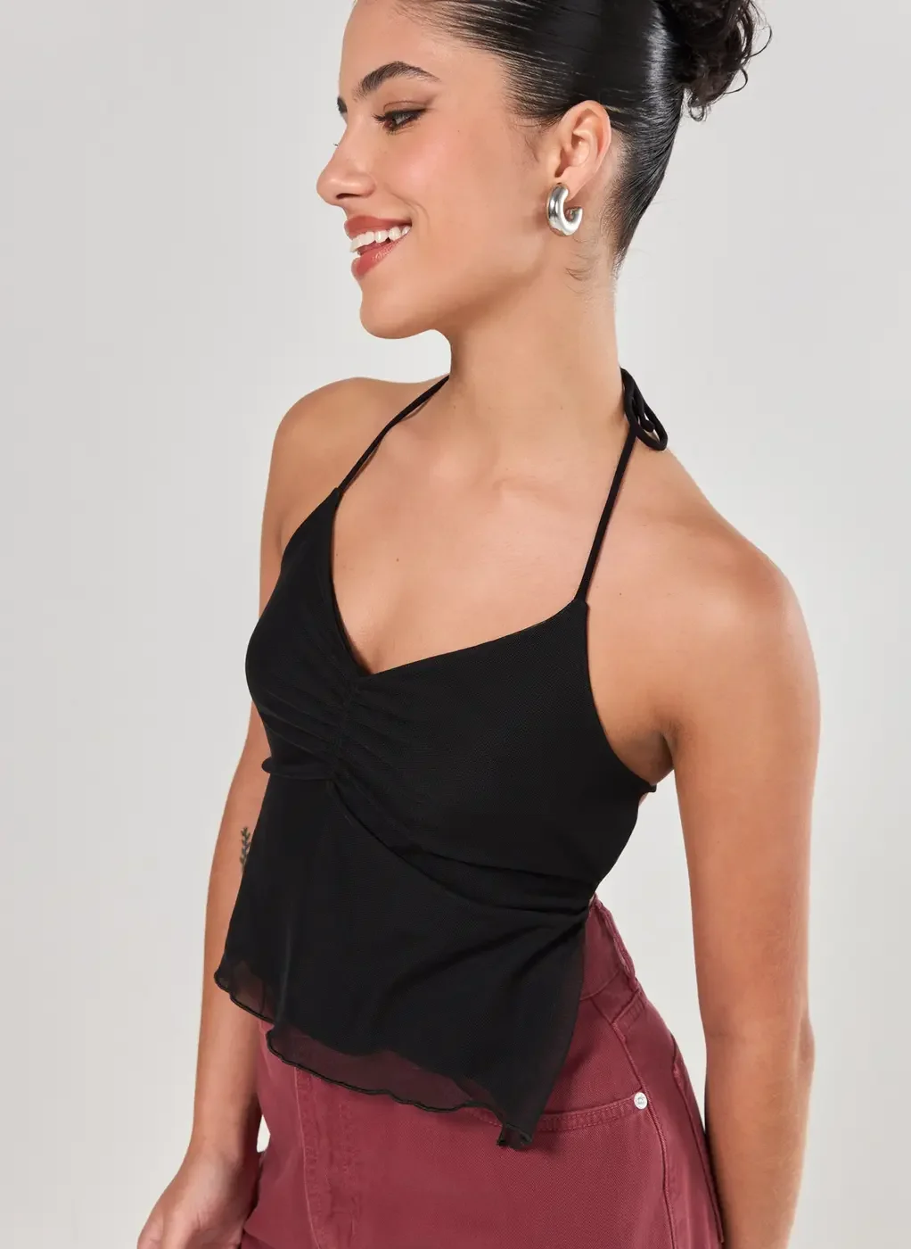 Blusa Em Tule Costas Abertas