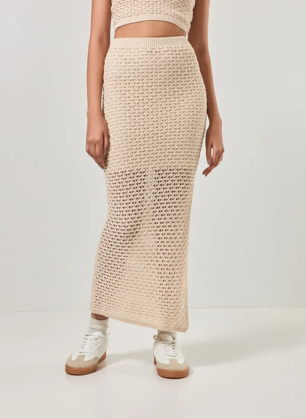 Saia Midi Crochê Areia Fenda