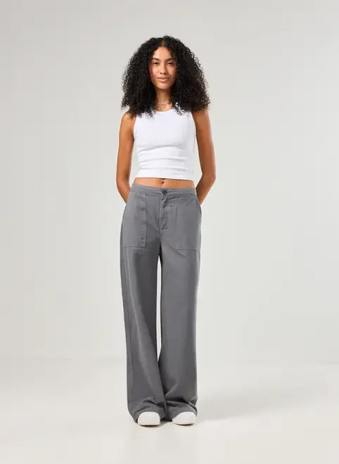 Calça Sarja Wide Leg Cintura Média