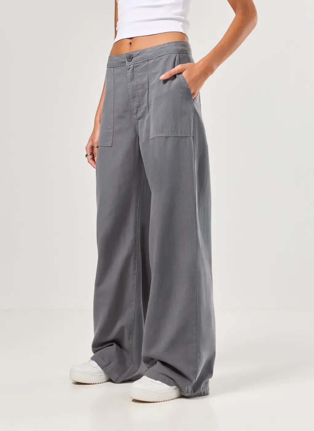 Calça Sarja Wide Leg Cintura Média