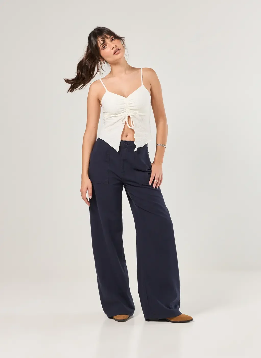 Calça Sarja Wide Leg Cintura Média