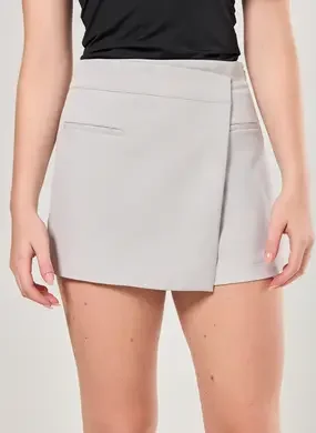 Short Saia Alfaiataria Cós Assimétrico