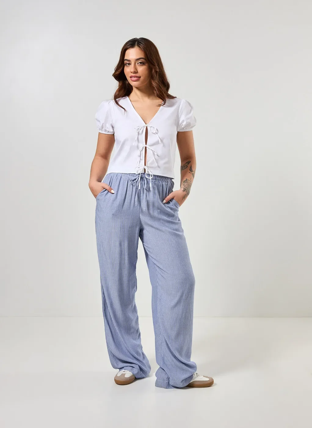 Blusa Amarração Lacinhos Off-White