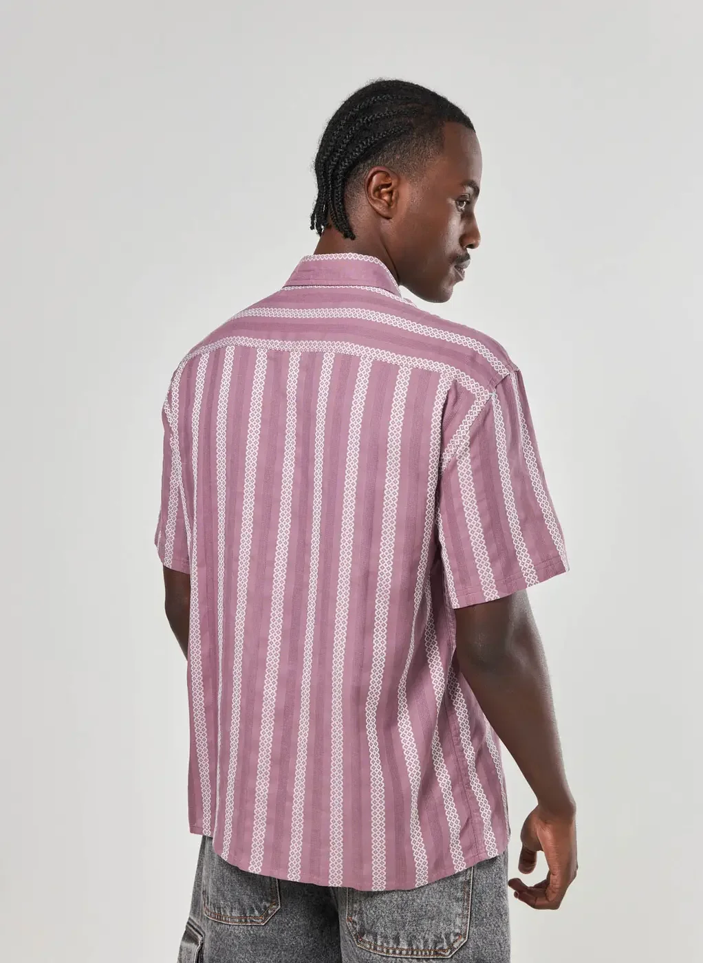 Camisa Roxa Com Listras Brancas