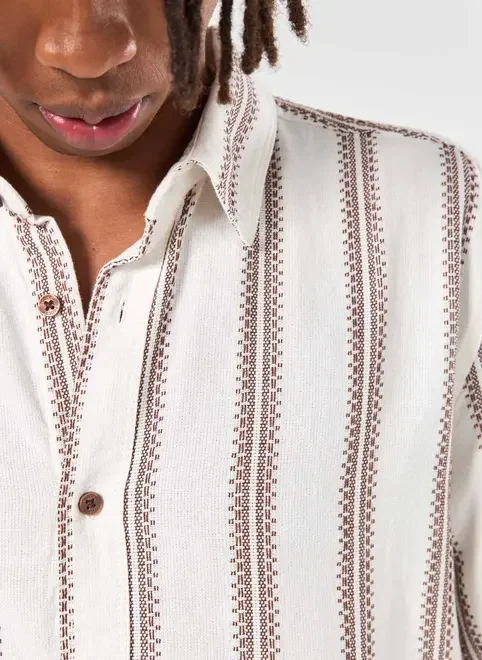 Camisa Box Listras Bordadas