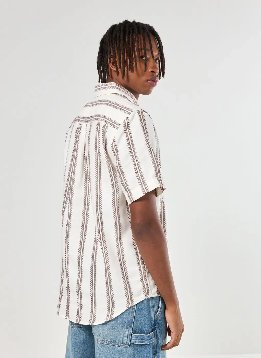 Camisa Box Listras Bordadas