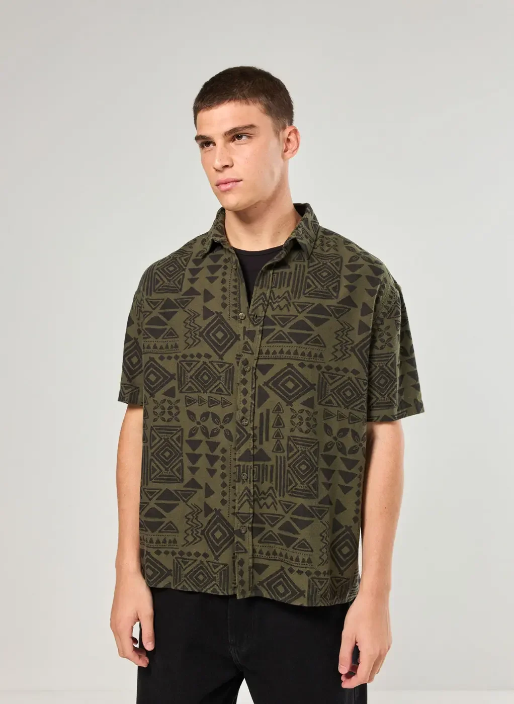 Camisa Box Verde Estampa Geométrica