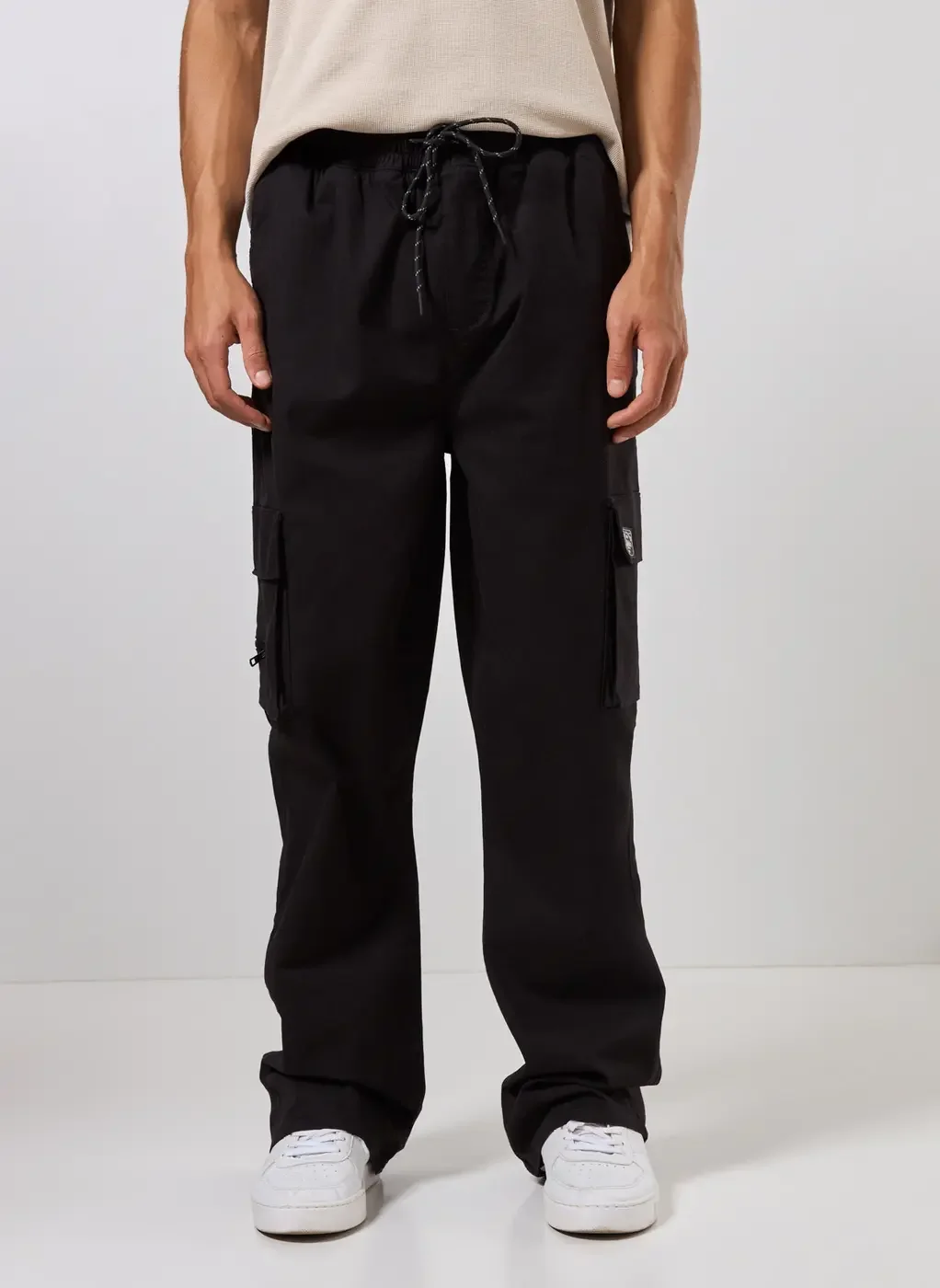 Calça Sarja Reta Cargo Com Cadarço