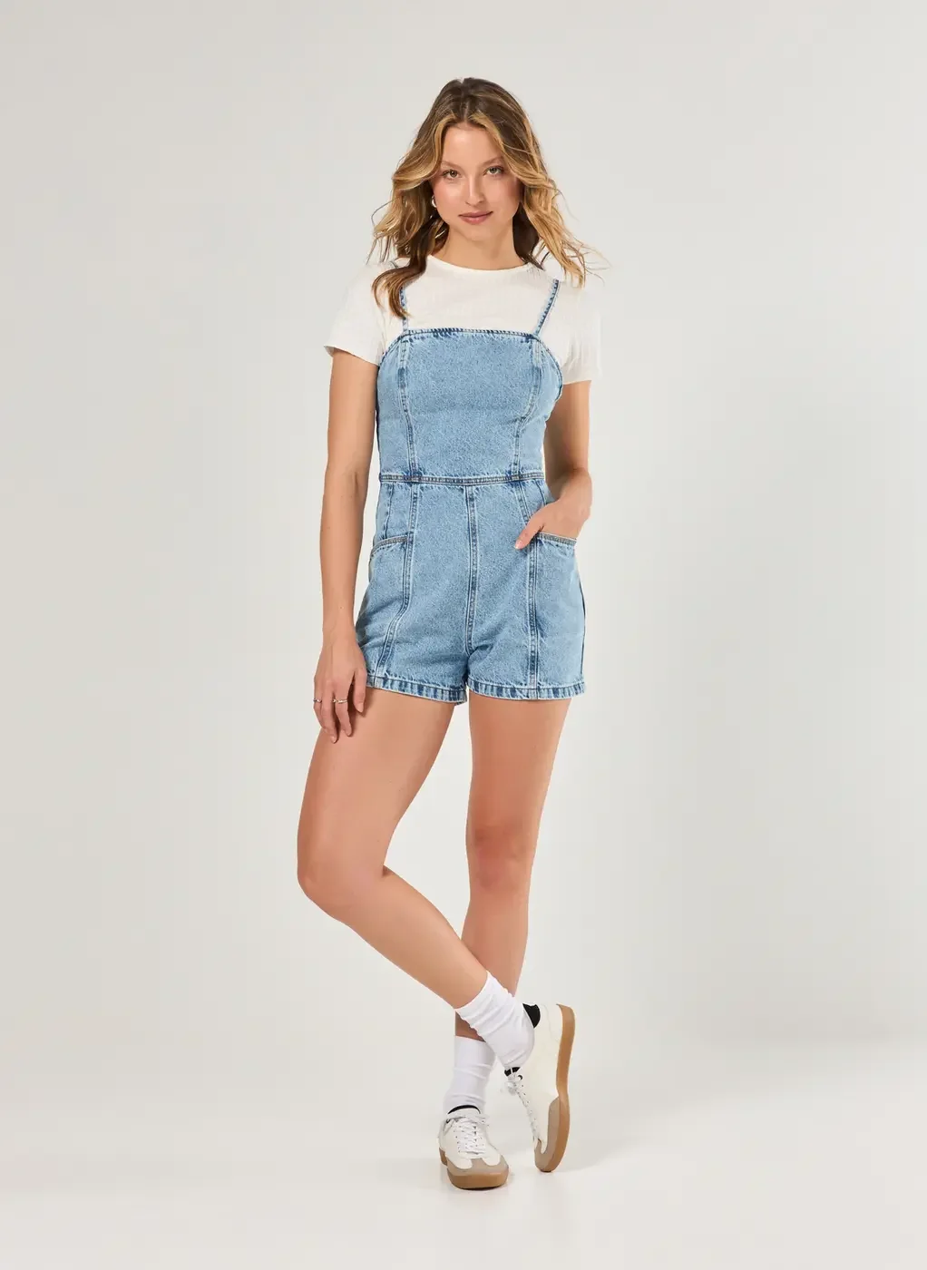 Macaquinho Jeans Justo