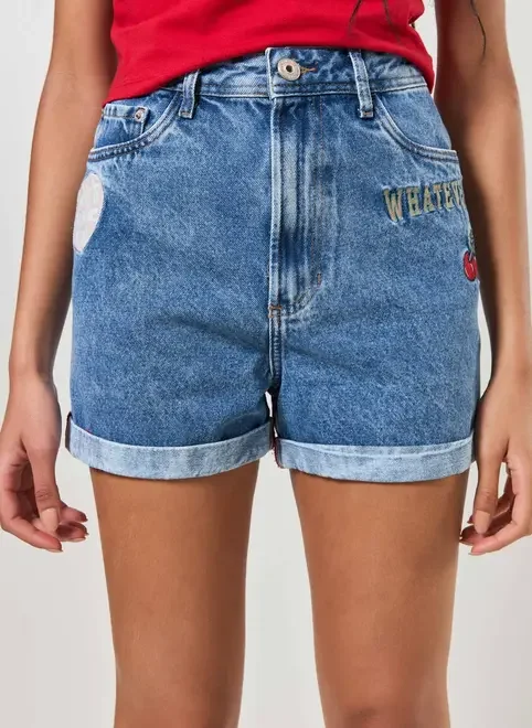 Short Jeans Cintura Alta Patchs