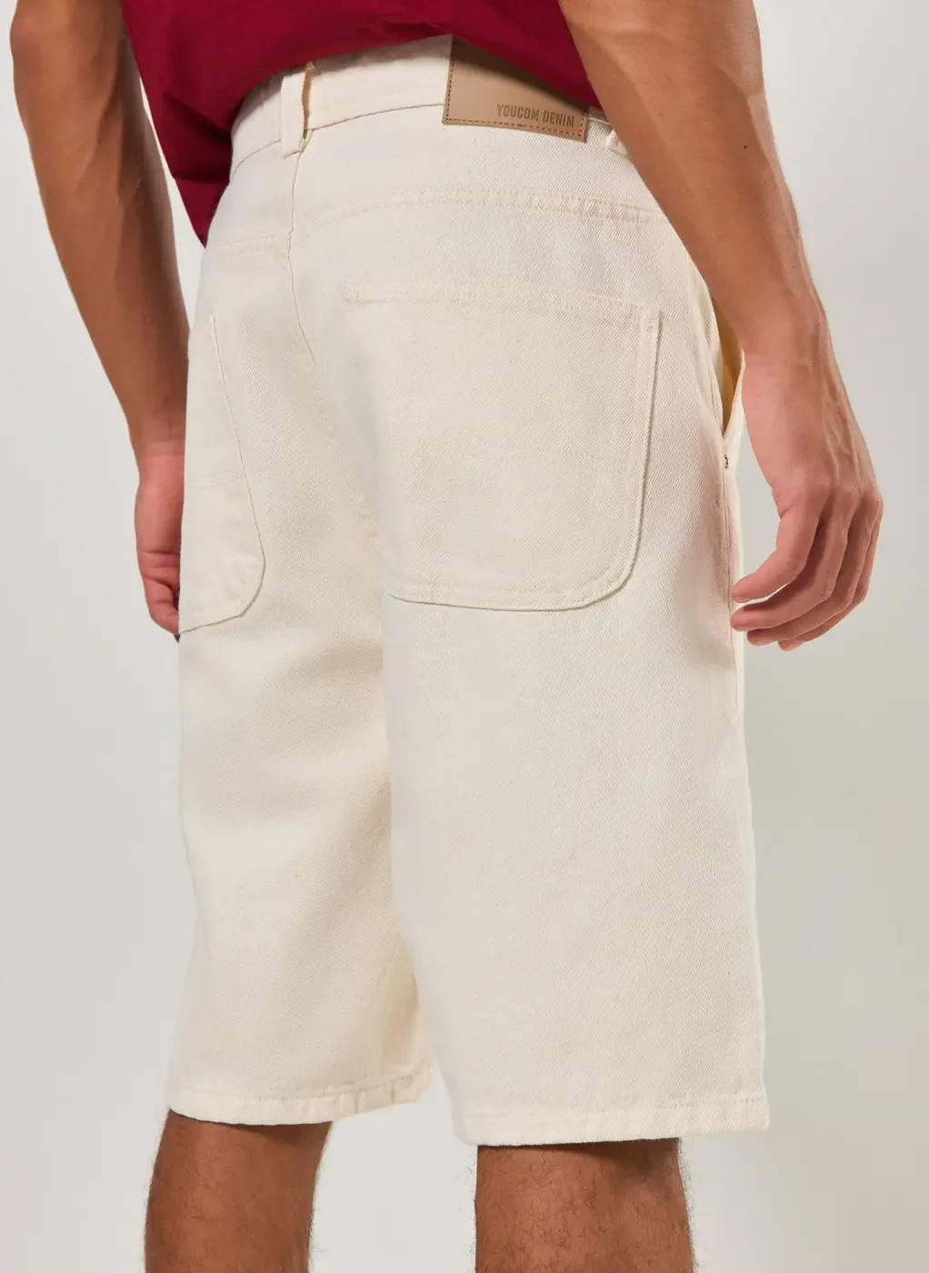 Bermuda Sarja Off-White Básica