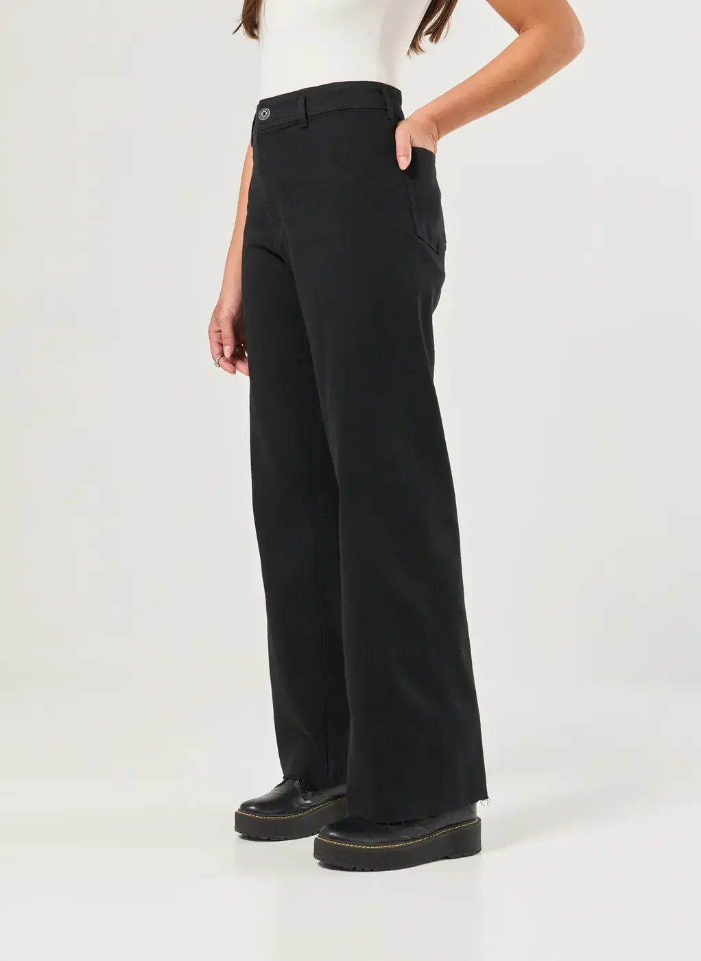 Calça Sarja Wide Leg Com Elastano