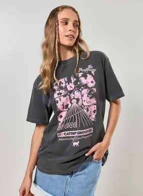 Camiseta Oversized Estonada Gatinhos