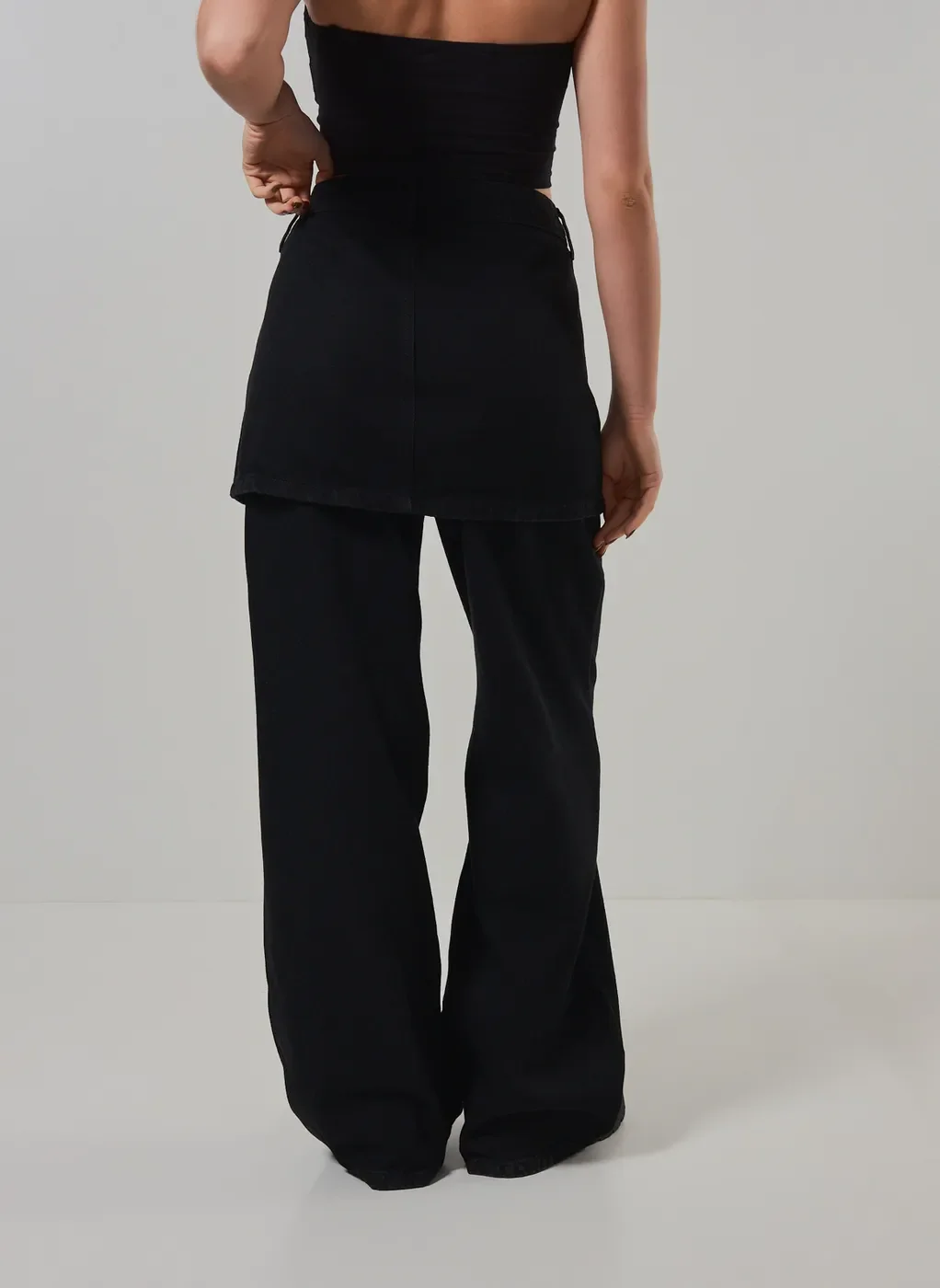 Calça Jeans Wide Leg Com Saia Removível