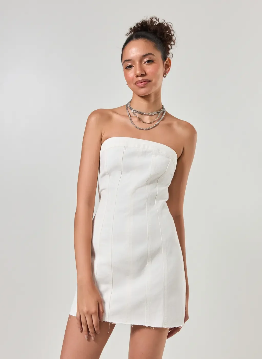 Vestido Sarja Off-White Sem Alças