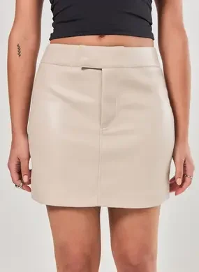 Saia Curta Poliuretano
