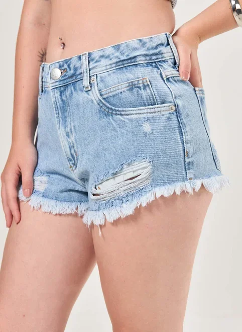Short Jeans Curto Desfiado