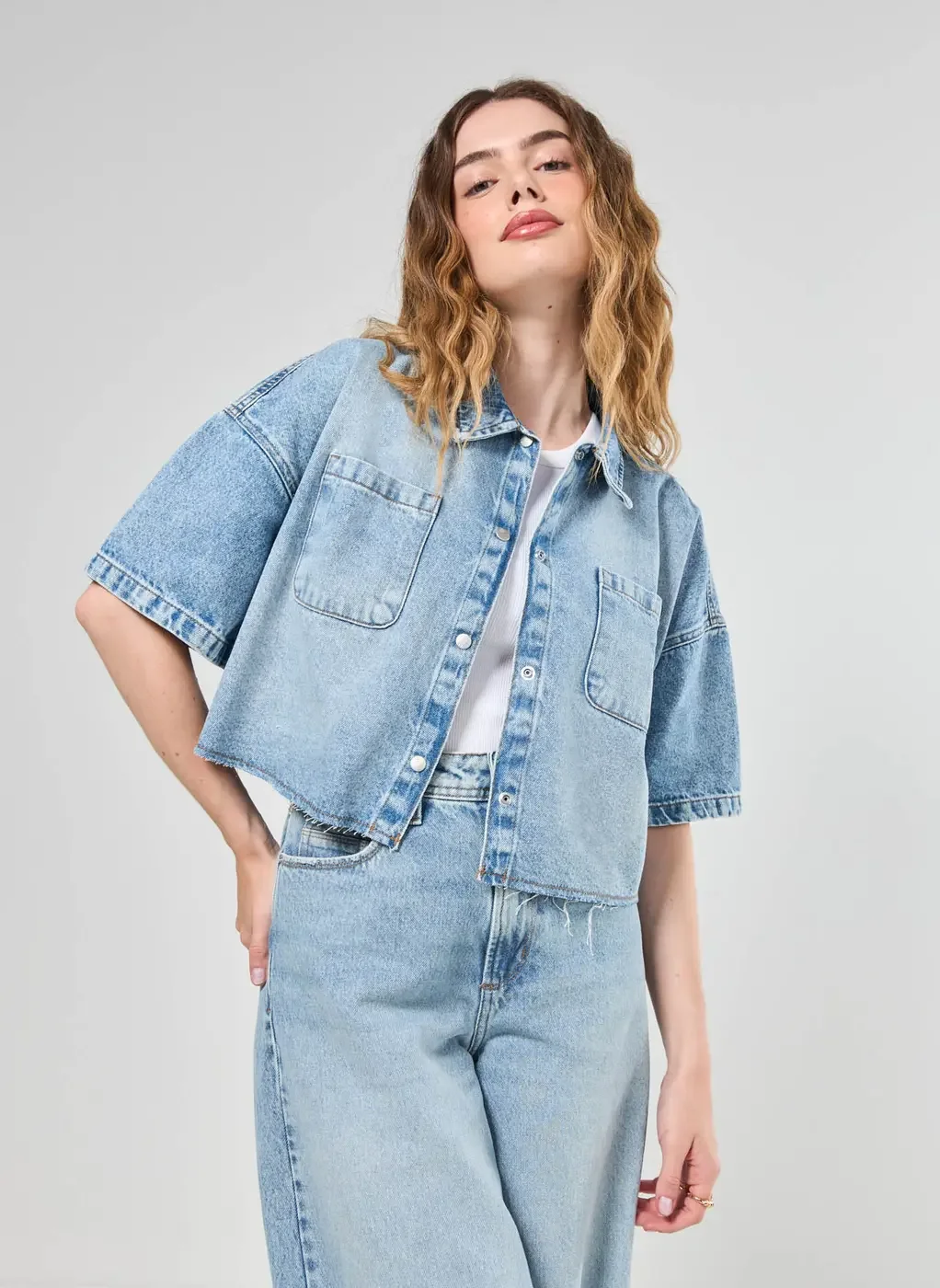 Camisa Cropped Jeans Claro
