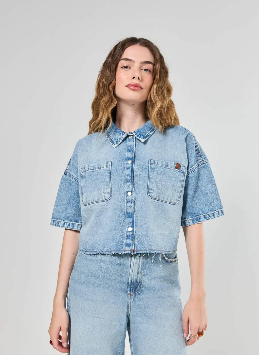 Camisa Cropped Jeans Claro
