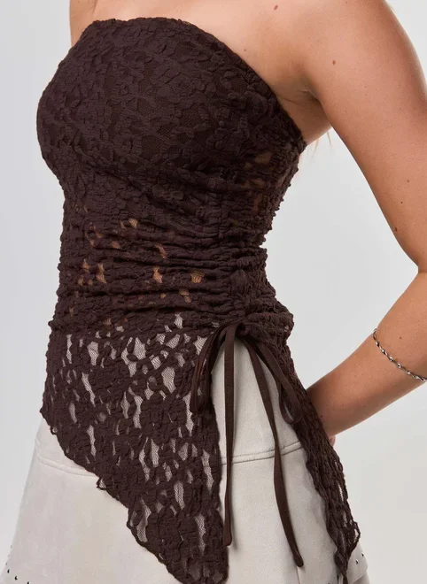 Blusa Em Renda Barra Assimétrica