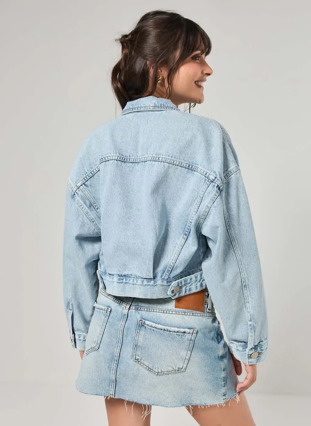 Jaqueta Jeans Cropped Com Bolso