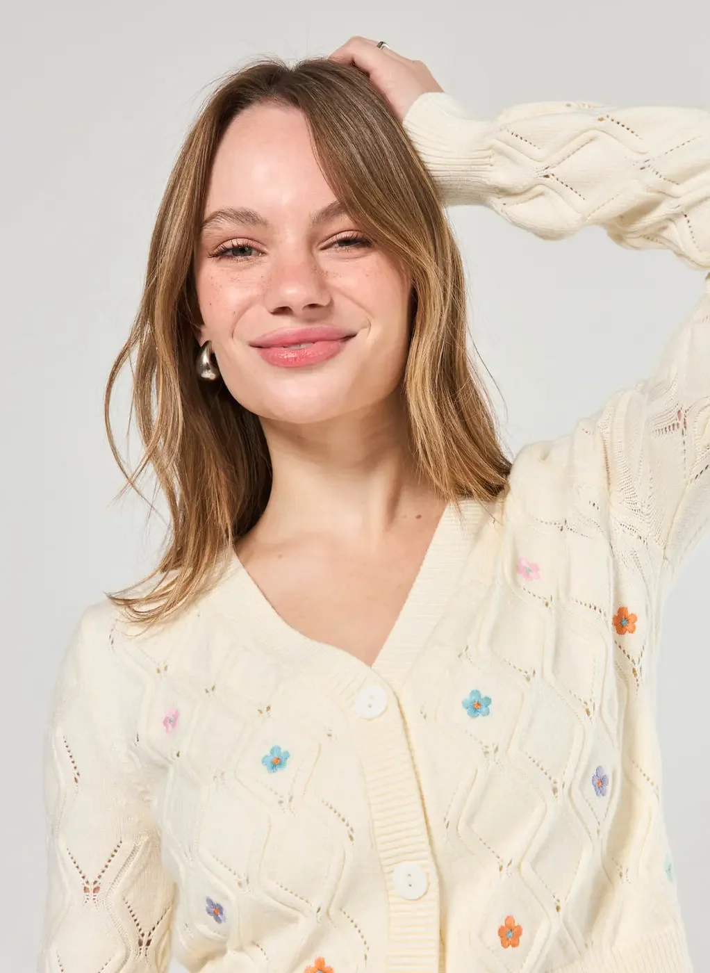 Cardigan Tricô Off-White Com Flores Coloridas