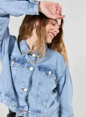 Jaqueta Jeans Cropped Botões