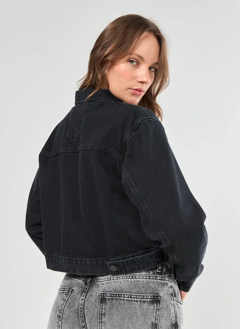 Jaqueta Jeans Cropped Botões