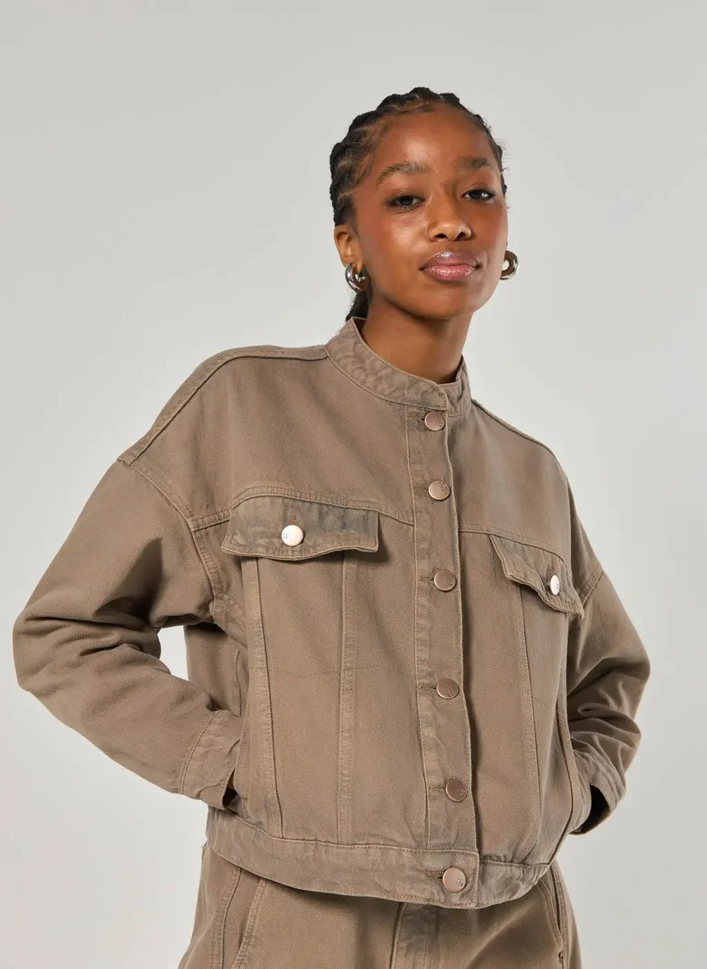 Jaqueta Cropped Jeans Marrom