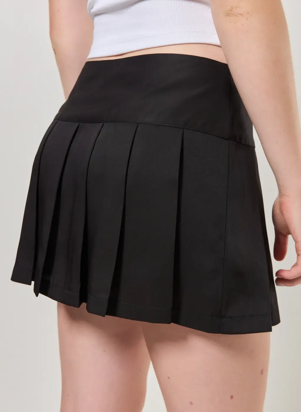 Saia Plissada Preta