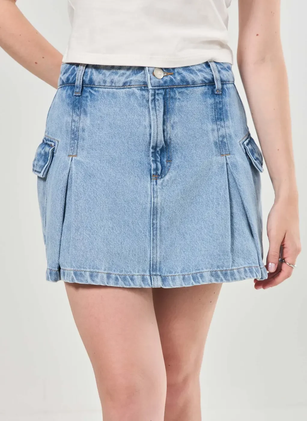 Short Saia Jeans Pregas Cargo