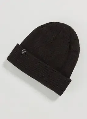 Gorro Preto Com Etiqueta De Tecido