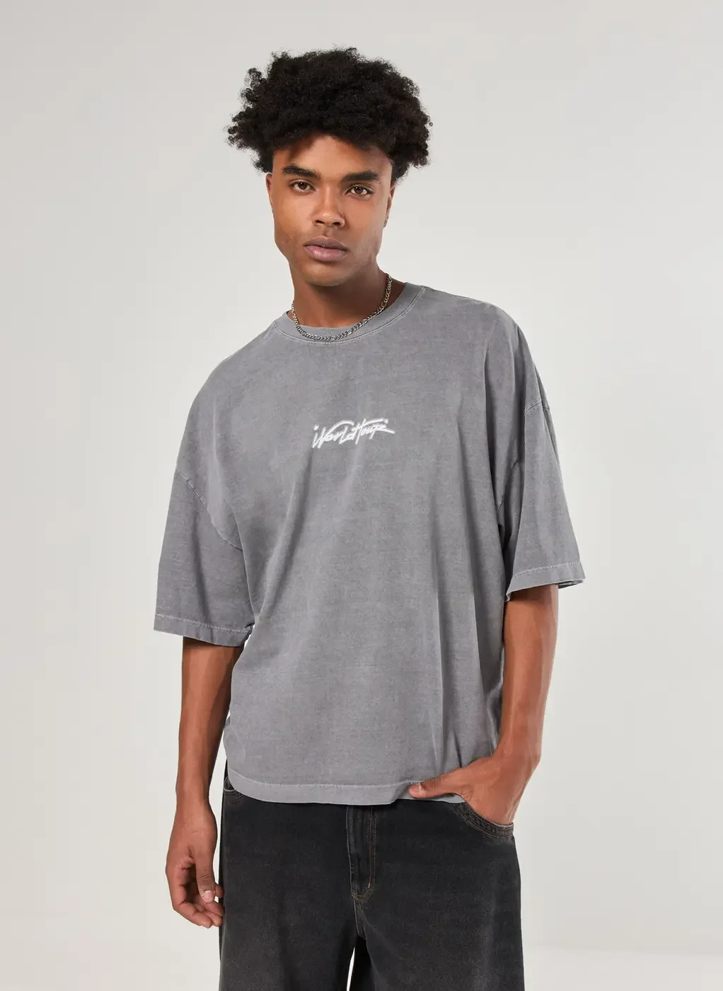 Camiseta Cropped Oversized Estonada World Tour