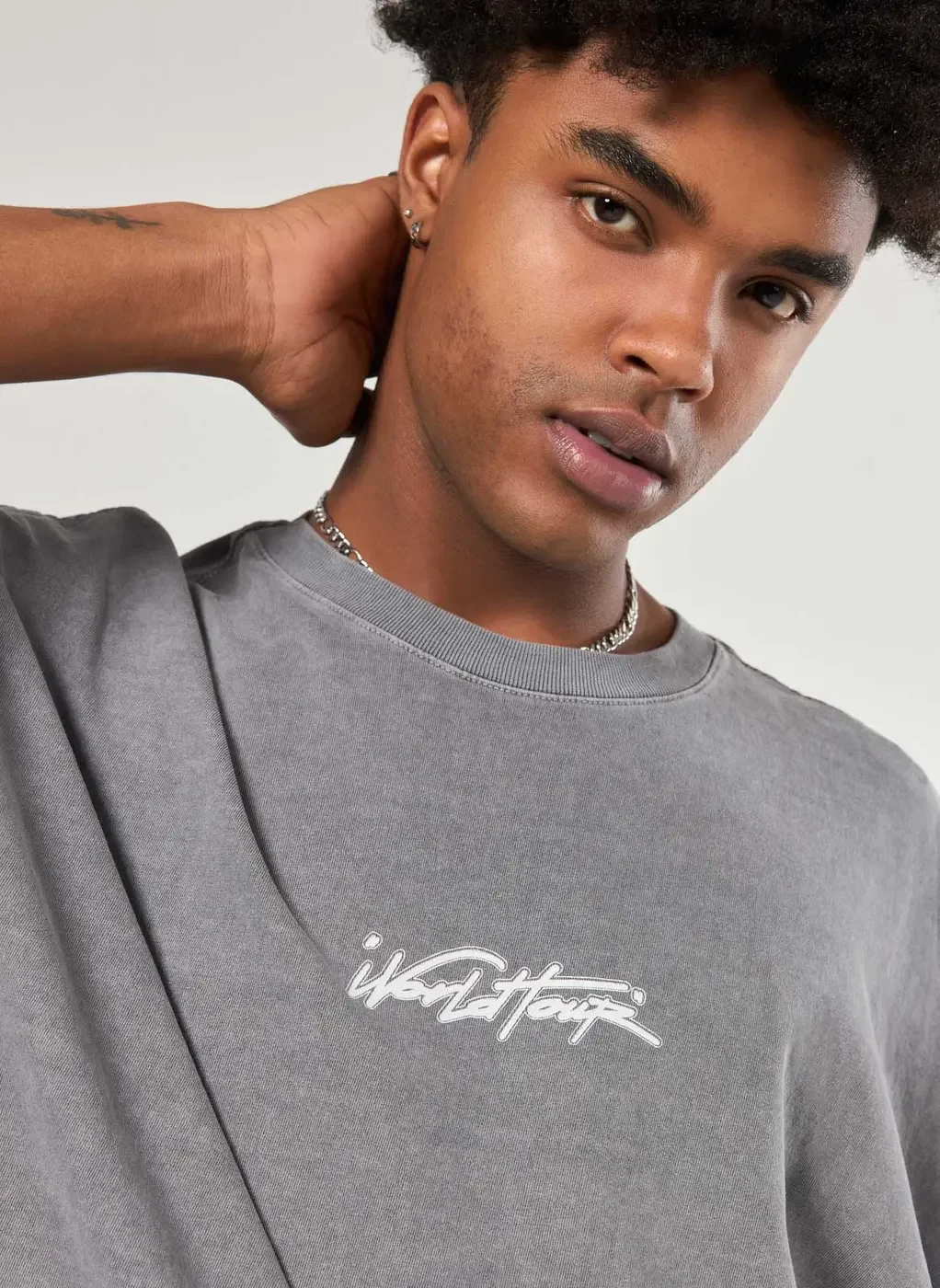 Camiseta Cropped Oversized Estonada World Tour