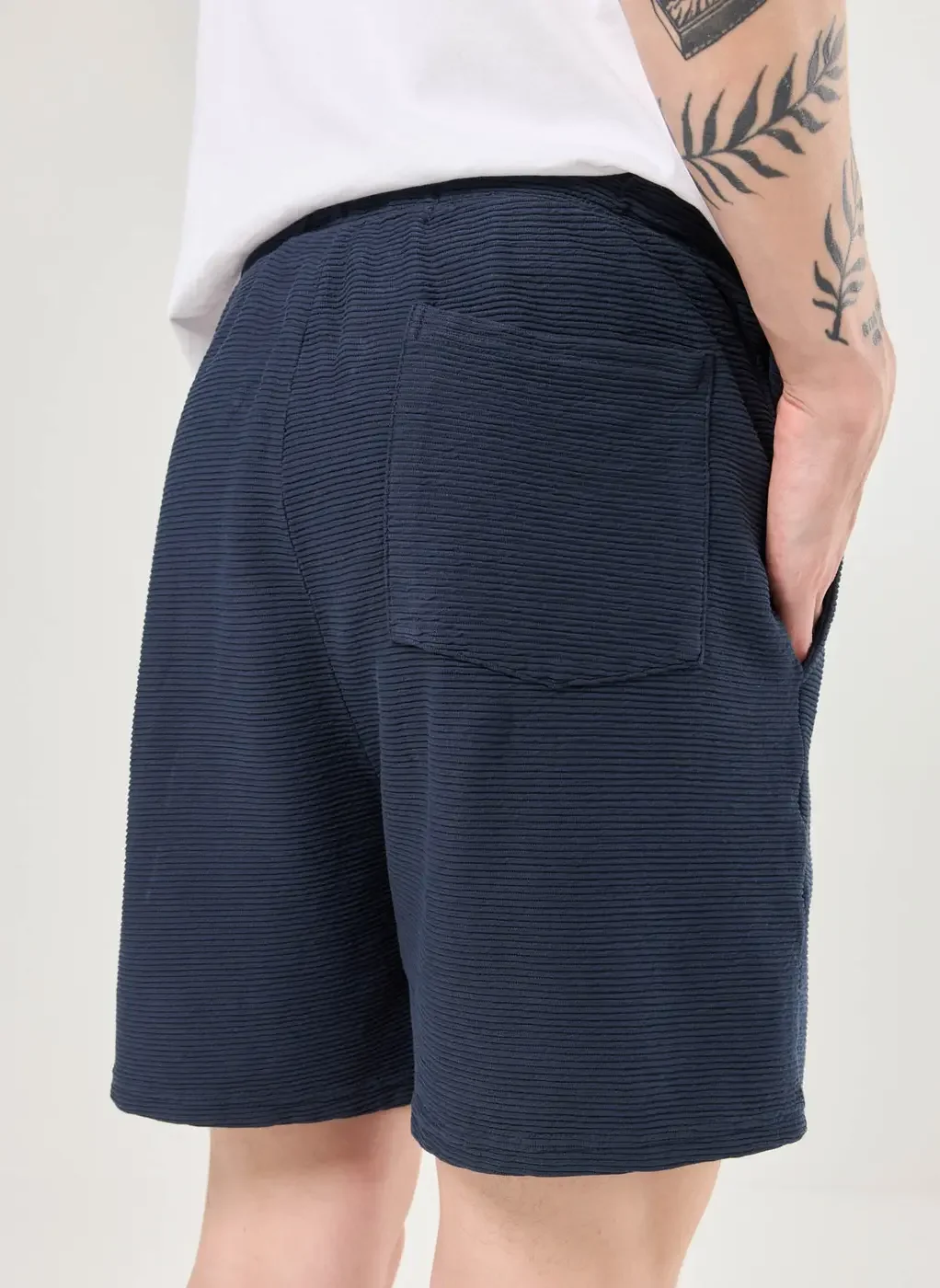 Bermuda Texturizada Azul-Marinho