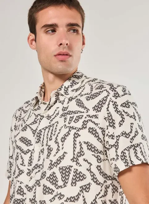 Camisa Regular Estampa Orgânica