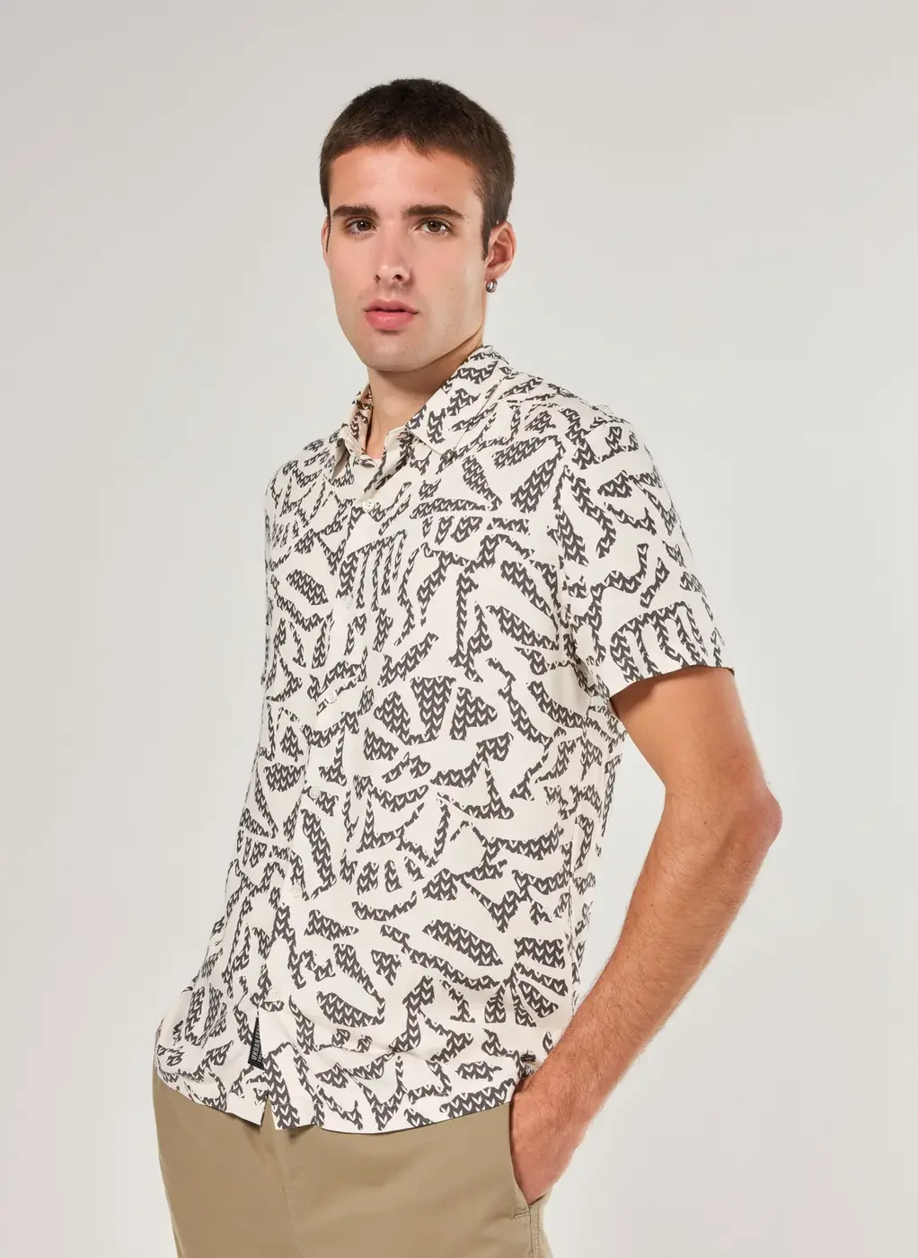 Camisa Regular Estampa Orgânica