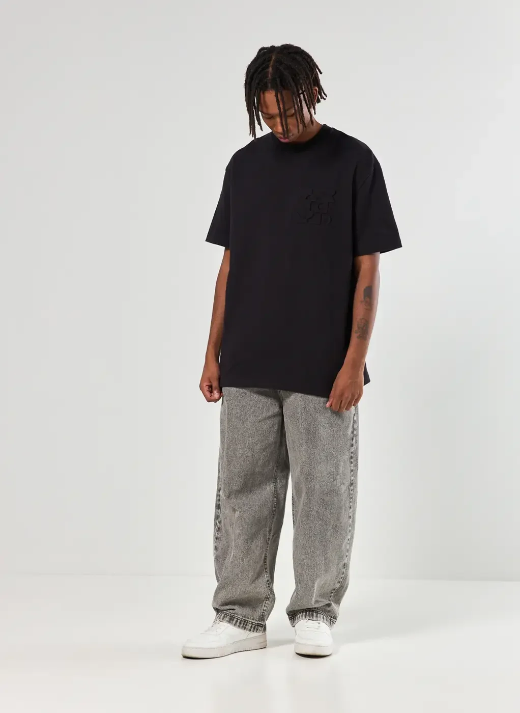 Camiseta Comfort Malhão Preto Com Relevo