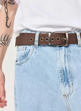 Cinto Marrom Texturizado Com Ilhós