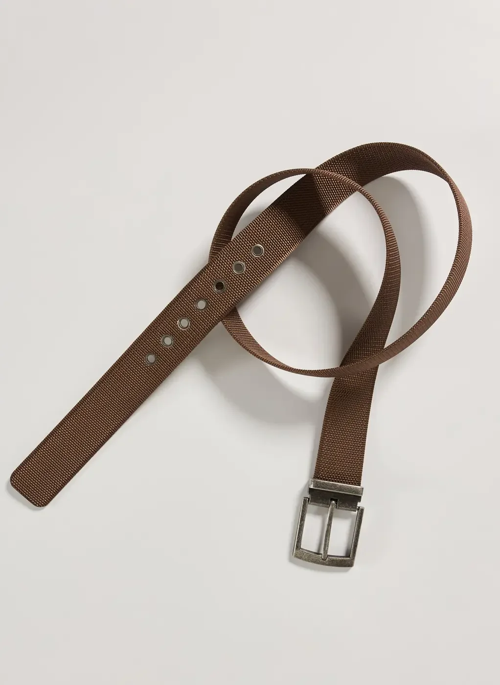 Cinto Marrom Texturizado Com Ilhós