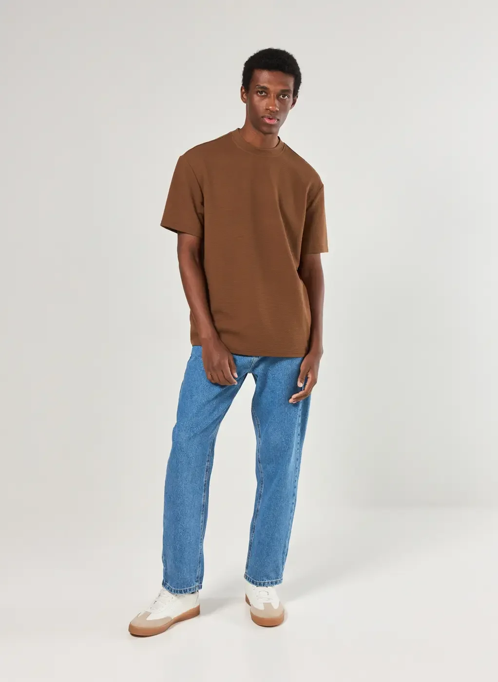 Camiseta Comfort Texturizada Marrom