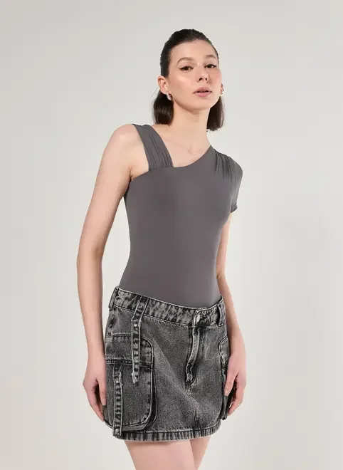 Body Poliamida Mangas Assimétricas