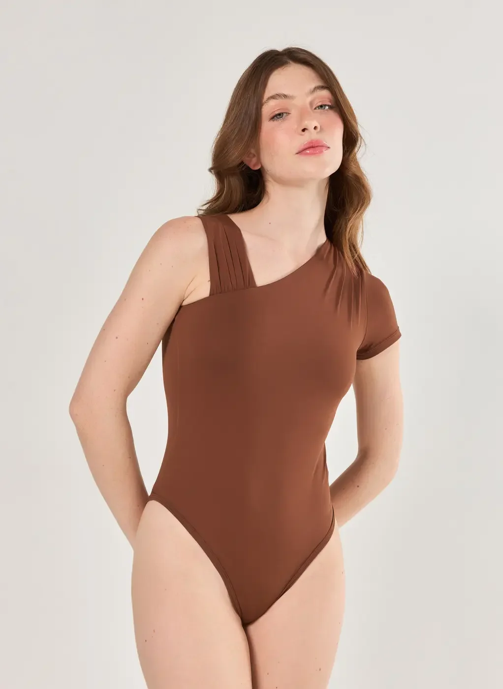 Body Poliamida Mangas Assimétricas