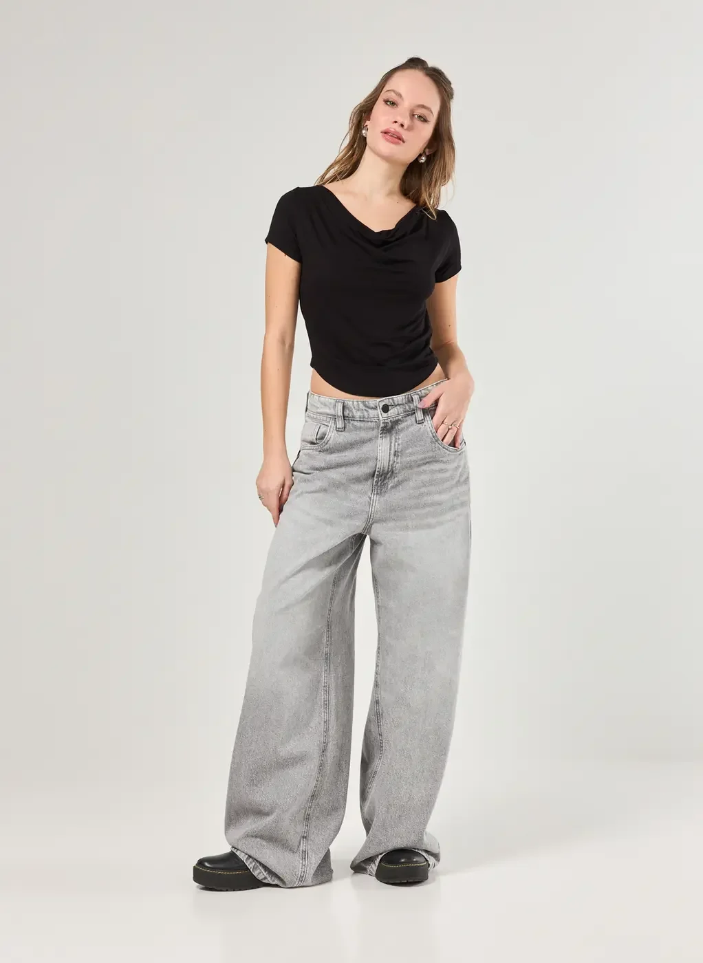 Blusa Preta Decote Degagê