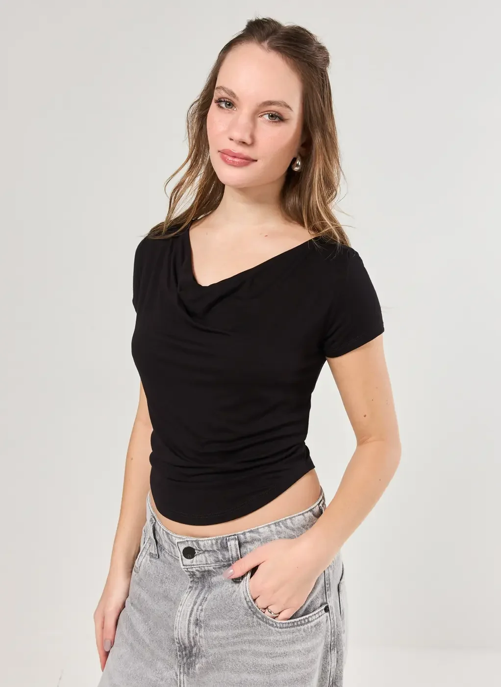 Blusa Preta Decote Degagê