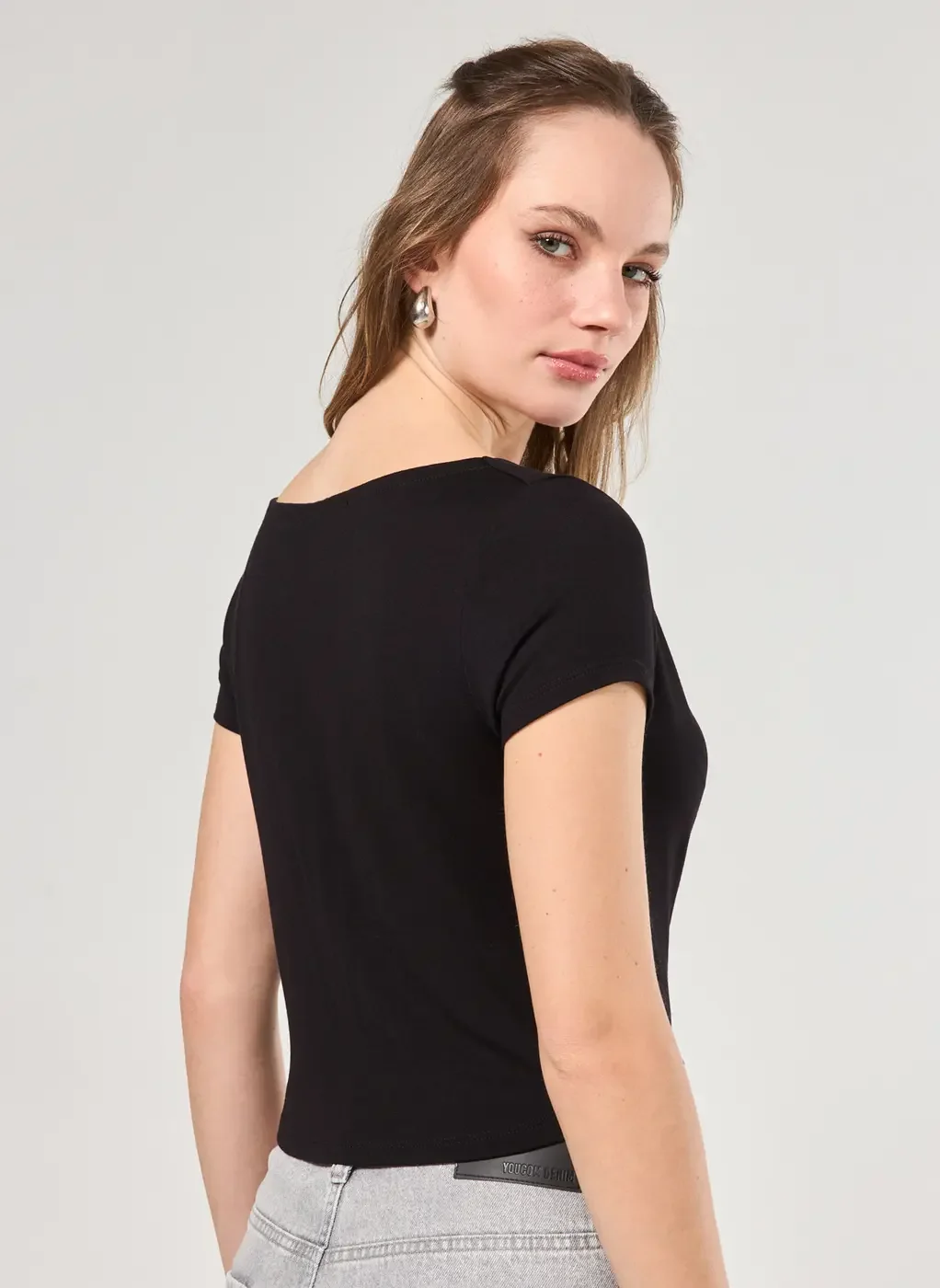 Blusa Preta Decote Degagê