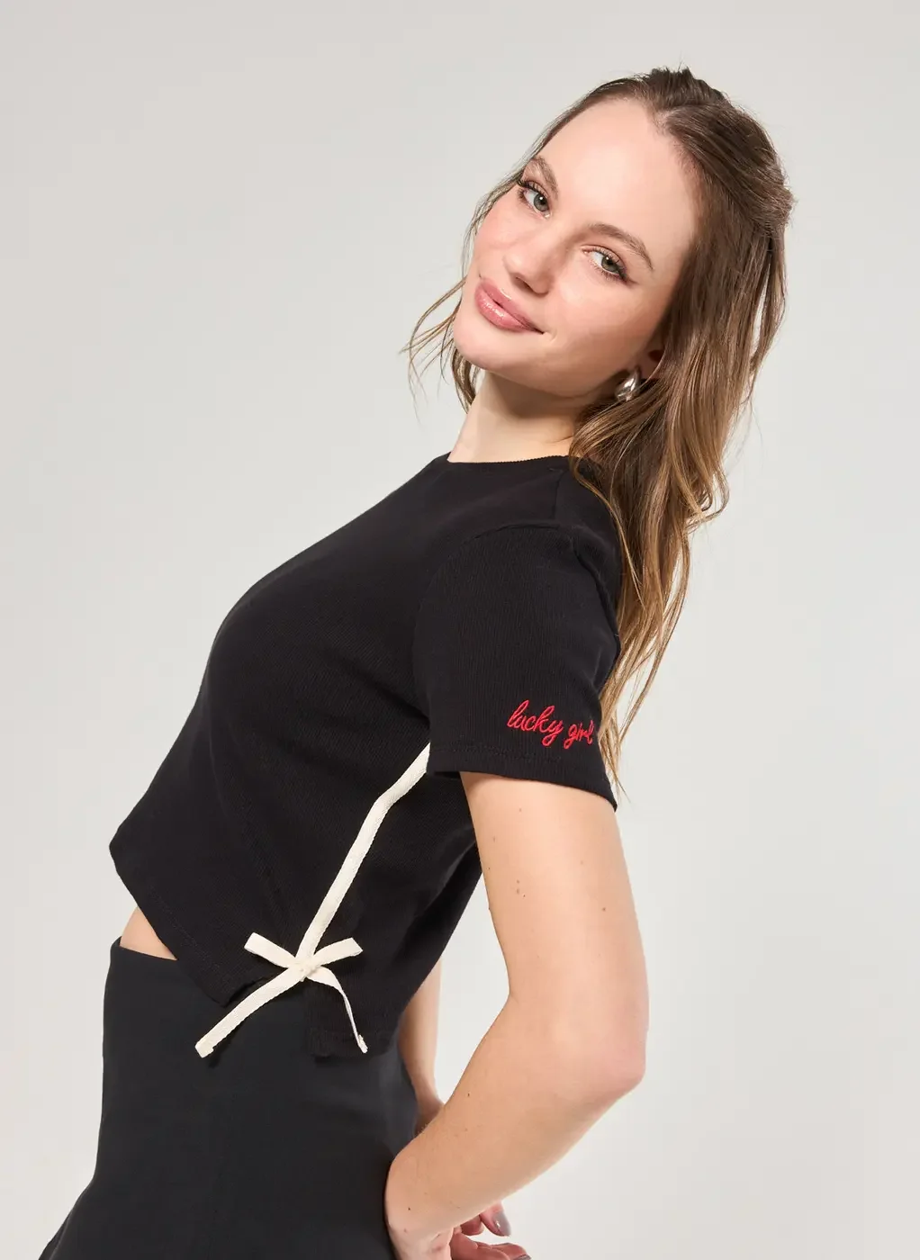 Blusa Preta Canelada Lucky Girl