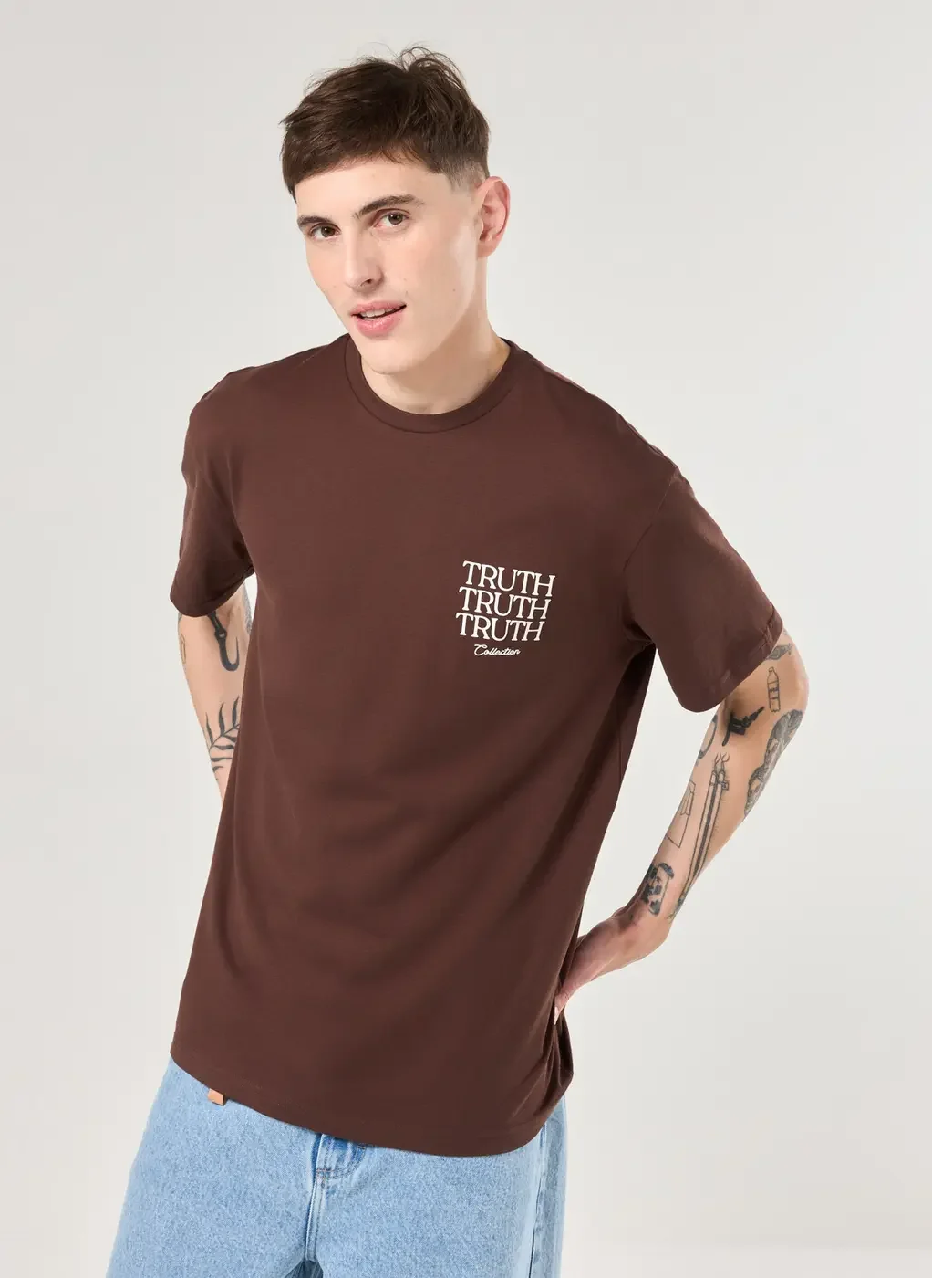 Camiseta Comfort Marrom Truth